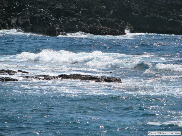 Hawaii Tour - Rough Surf